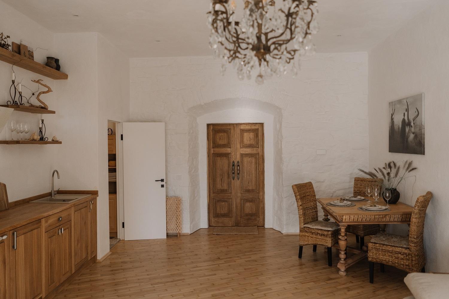 N O C T U R N E Apartment Camenița Exterior foto